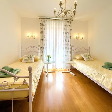 San Vista With Pool Vila Sveti Vid-Miholjice